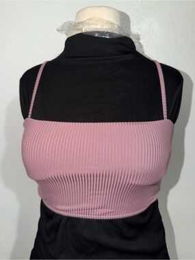 Forever 21 Ribbed Spaghetti Strap Crop Top in Mauve Pink